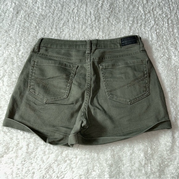 Aeropostale Midi Shorts Size 6 - Picture 5 of 5